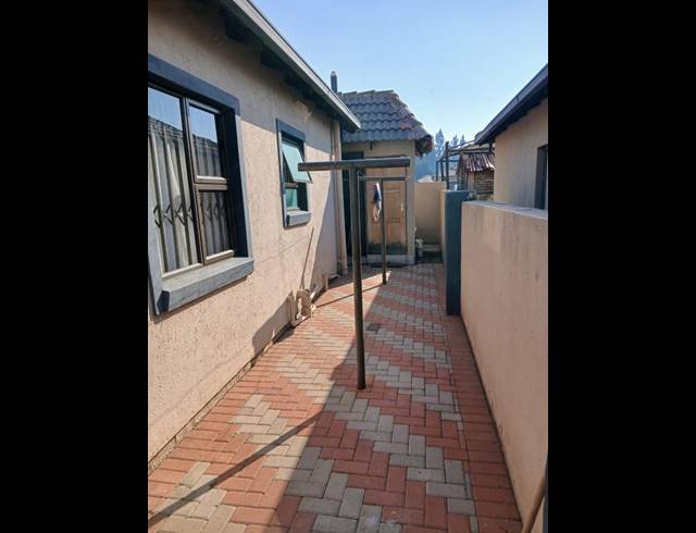 3 BEDROOM HOUSE FOR SALE IN ANDEON